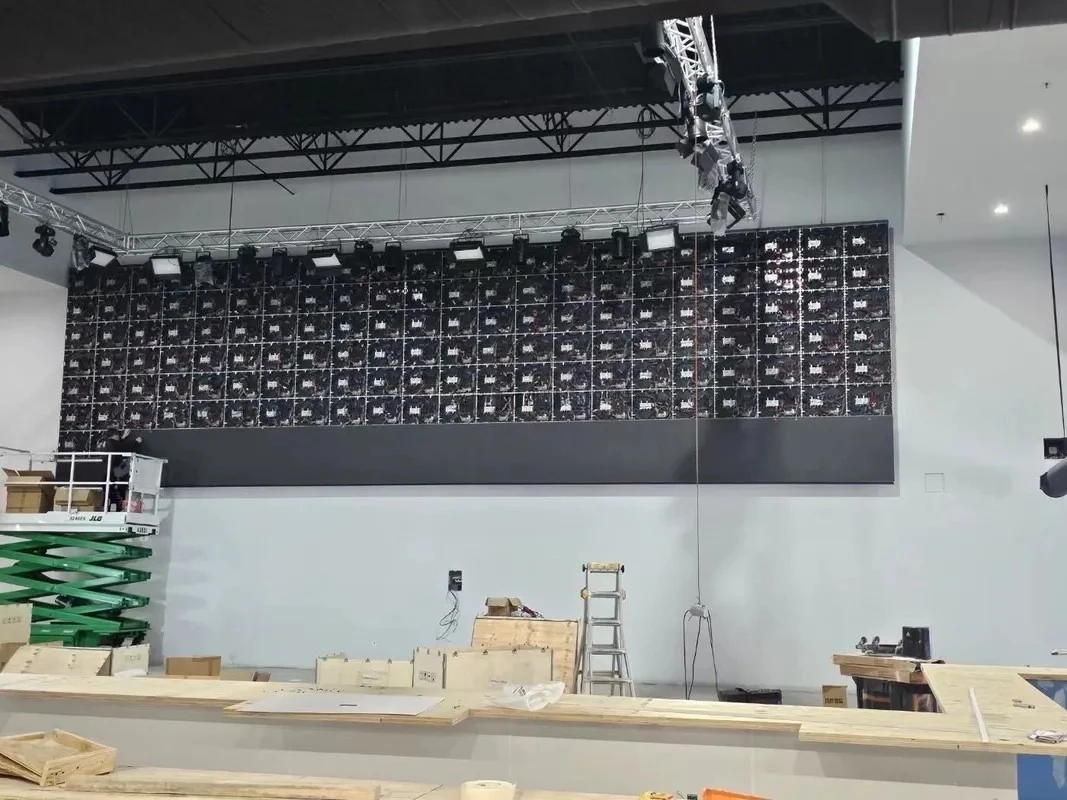 LED video wall 11 LED video wall 11